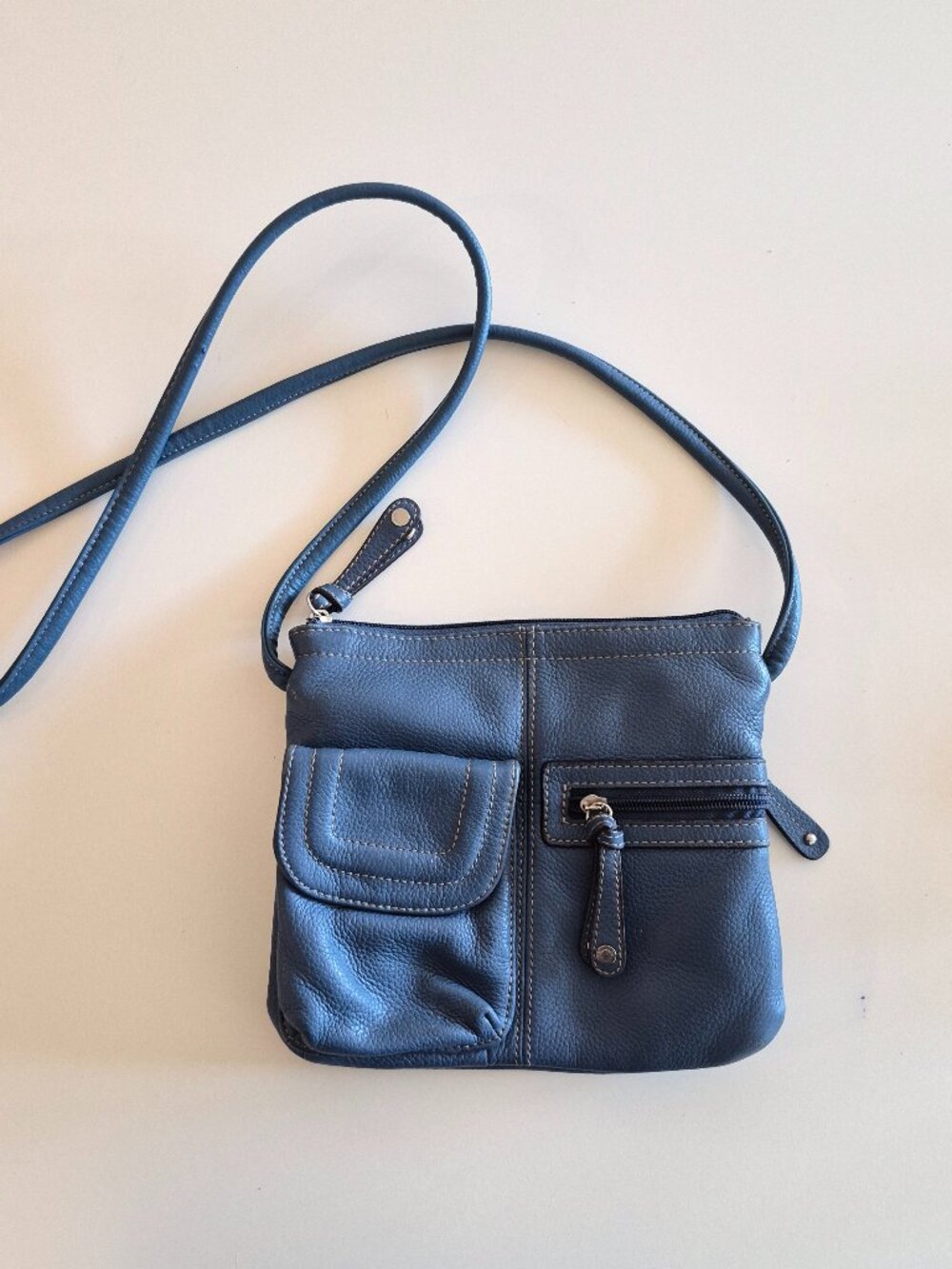 Tignanello Blue Pebbled Leather Crossbody Bag Organizer Multi Pocket Purse